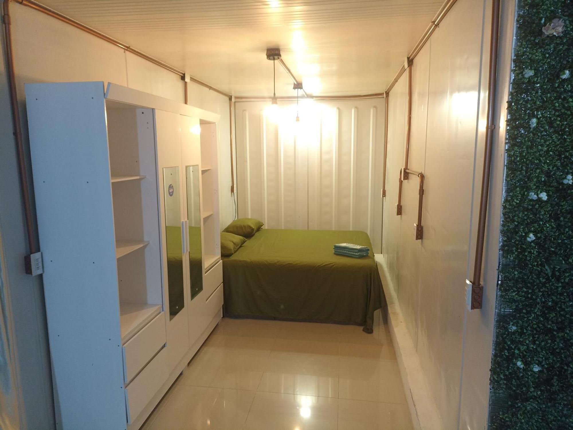 Dois Quartos No Centro *